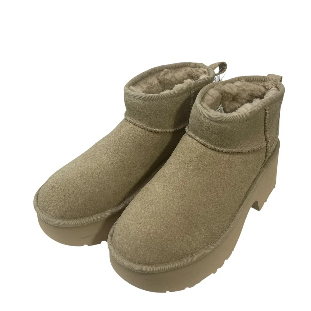 NWOB UGG‎ Women's Platform Boots 10 Tan Suede Shearling Ankle Rockabilly Grunge